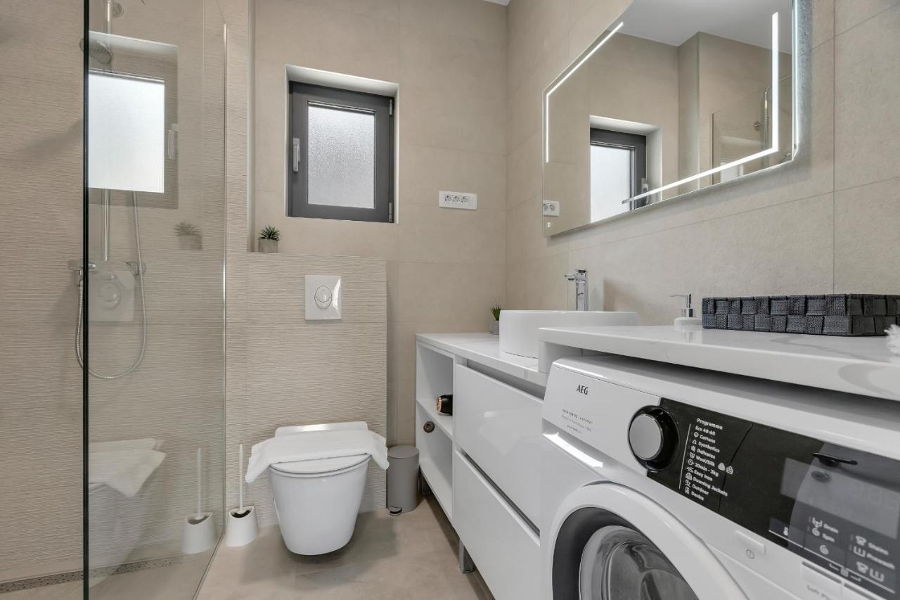 Luxury Apartment Adriasun Free Beach Parking 마카르스카 외부 사진